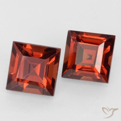 Gemas de Granate piropo Rojo medio natural de 0.94 ct, Cuadrado, VVS-VS