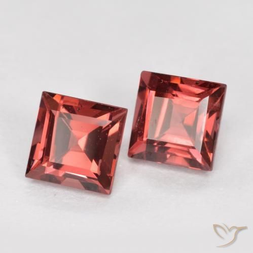 Gemas de Granate piropo Rojo oscuro natural de 1.07 ct, Cuadrado, VS