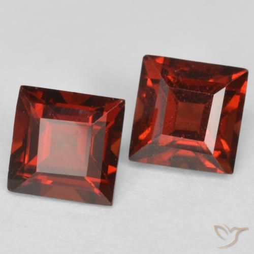 Gemas de Granate piropo Rojo medio natural de 1.00 ct, Cuadrado, VS