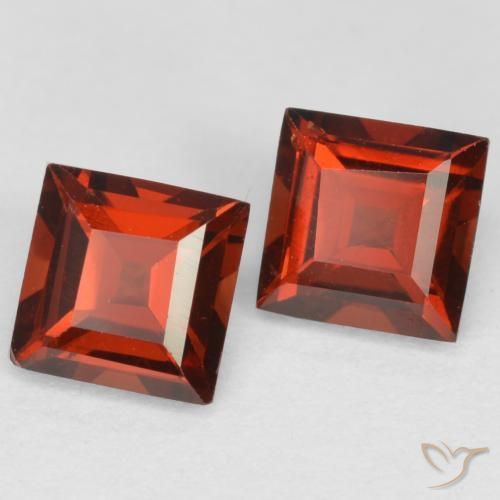 Gemas de Granate piropo Rojo sangría natural de 0.91 ct, Cuadrado, VS