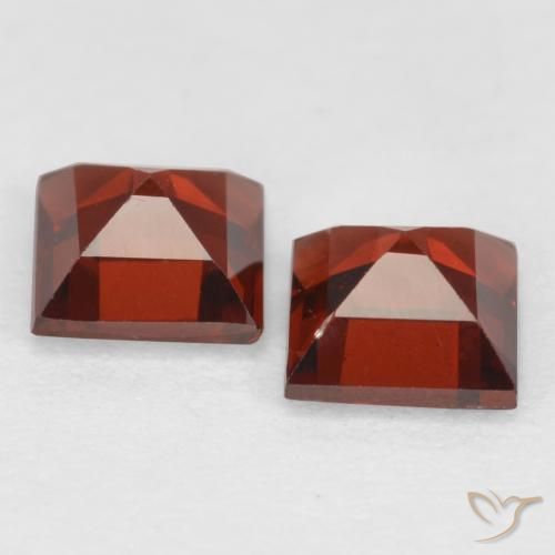 Gemas de Granate piropo Rojo sangría natural de 0.91 ct, Cuadrado, VS