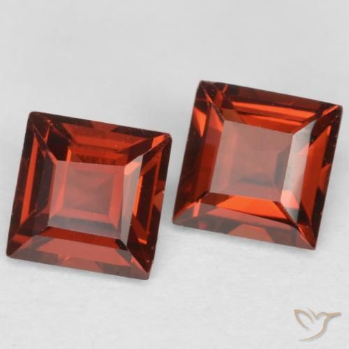Gemas de Granate piropo Rojo sangría natural de 0.90 ct, Cuadrado, VS