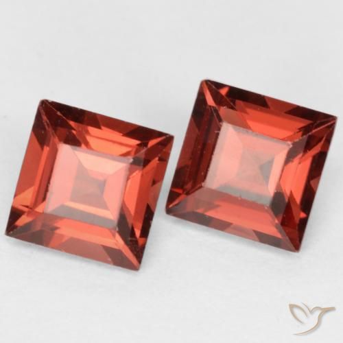 Gemas de Granate piropo Rojo medio natural de 0.89 ct, Cuadrado, VS