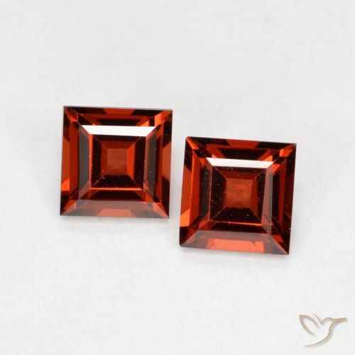 0.88ctw Natural Rojo grosella Granate piropo, Cuadrado, VS, Photo A