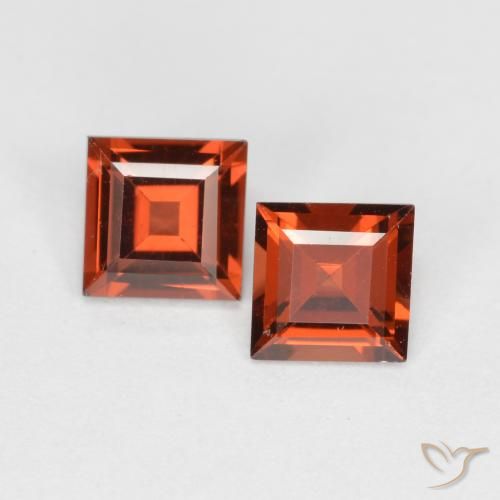 Gemas de Granate piropo Rojo oscuro natural de 0.87 ct, Cuadrado, VS