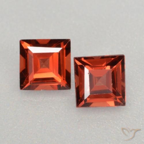 0.90ctw Natural Rojo grosella Granate piropo, Cuadrado, VS