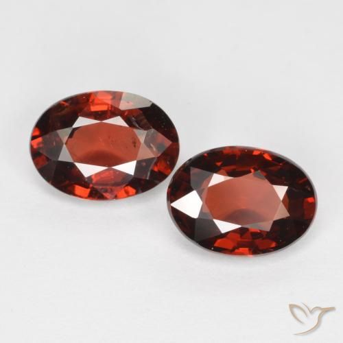 1.82ctw Natural Rojo medio Granate piropo, Ovalada, VS