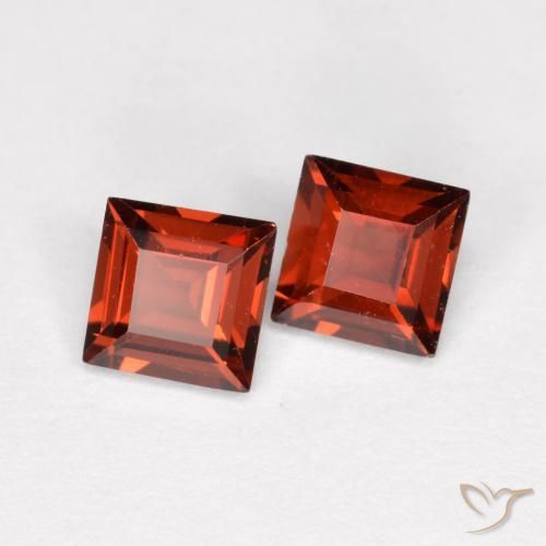 Gemas de Granate piropo Rojo escarlata natural de 0.90 ct, Cuadrado, VS