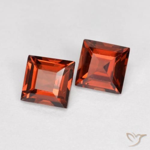 Gemas de Granate piropo Rojo medio natural de 0.90 ct, Cuadrado, VS