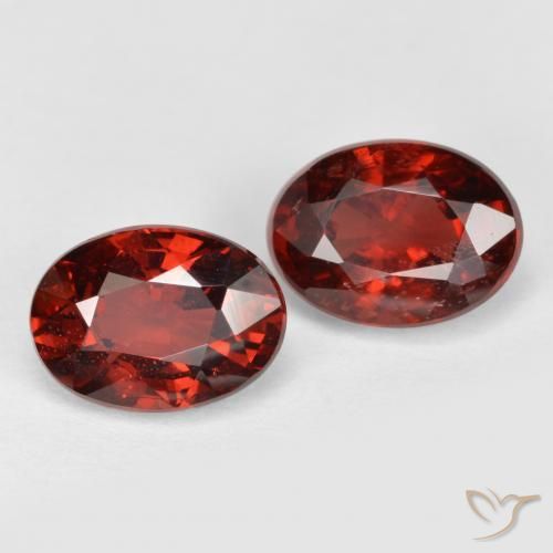 Gemas de Granate piropo Rojo grosella natural de 2.33 ct, Ovalada, VS