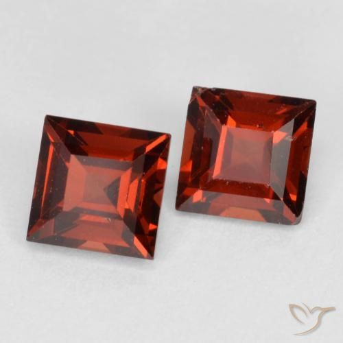 Gemas de Granate piropo Rojo sangría natural de 0.97 ct, Cuadrado, VS