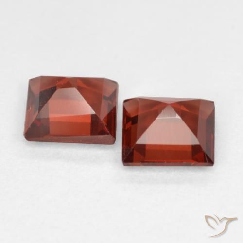 Gemas de Granate piropo Rojo escarlata natural de 0.82 ct, Cuadrado, VS