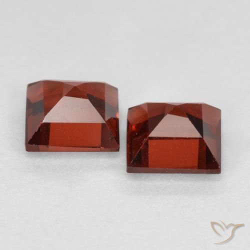 Gemas de Granate piropo Rojo escarlata natural de 0.93 ct, Cuadrado, VS