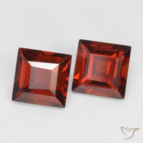 Gemas de Granate piropo Rojo oscuro natural de 0.92 ct, Cuadrado, VS