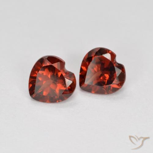 Gemas de Granate piropo Rojo sangría natural de 1.09 ct, Corazón, VS
