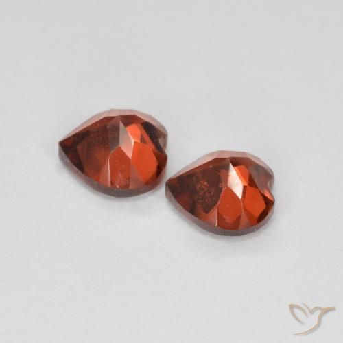 Gemas de Granate piropo Rojo sangría natural de 1.30 ct, Corazón, VS