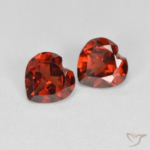 Gemas de Granate piropo Rojo medio natural de 1.19 ct, Corazón, VS