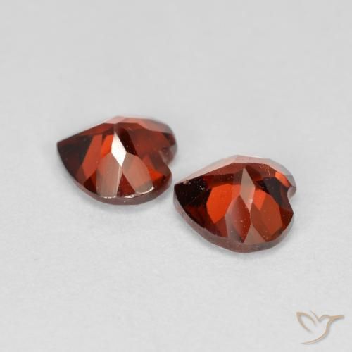 Gemas de Granate piropo Rojo medio natural de 1.19 ct, Corazón, VS