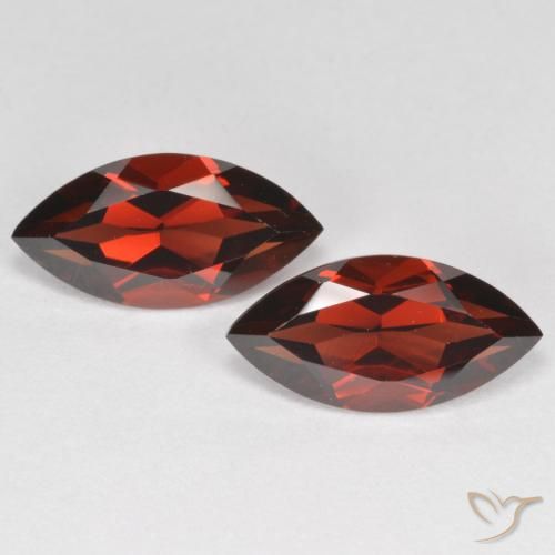 4.38ctw Natural Rojo sangre intenso Granate piropo, Marquesa, VVS