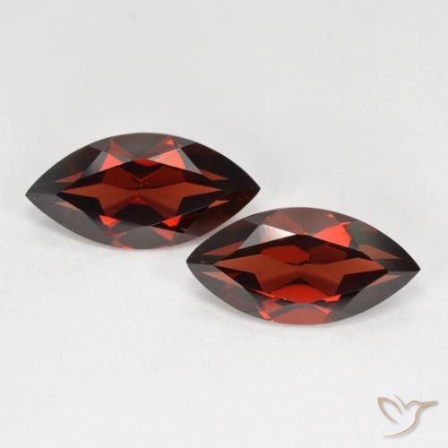 4.05ctw Natural Rojo sangre intenso Granate piropo, Marquesa, VVS-VS