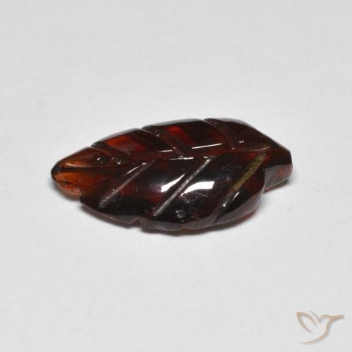 Granate piropo Rojo oscuro natural de 3.20 ct, Elegante, Transparente