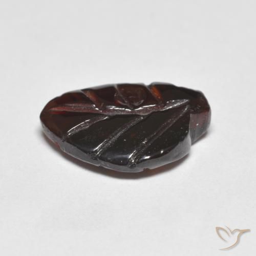Granate piropo Rojo oscuro natural de 3.64 ct, Elegante, Transparente