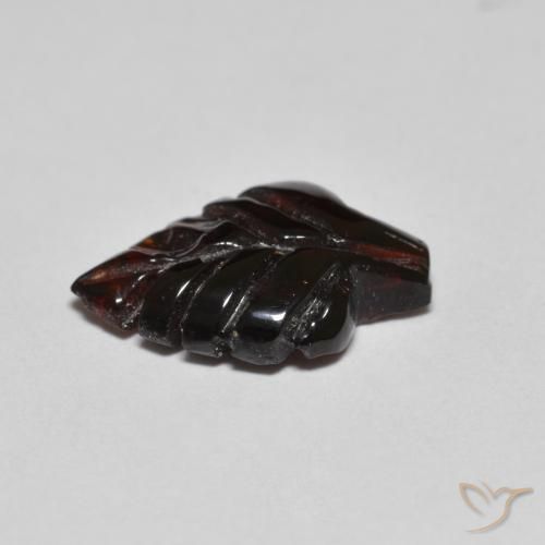 Granate piropo Rojo oscuro natural de 3.07 ct, Elegante, Transparente