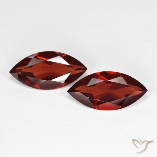 3.32ctw Natural Rojo medio Granate piropo, Marquesa, VS