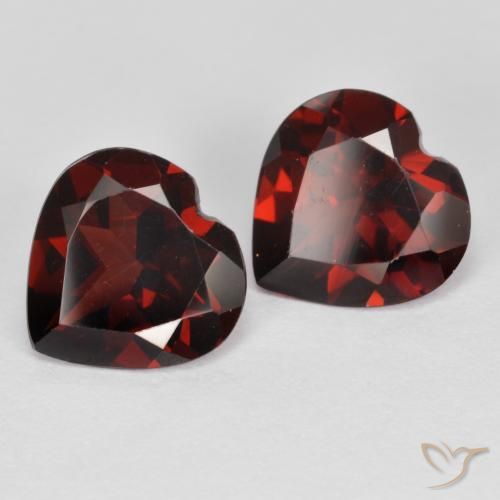 Gemas de Granate piropo Rojo oscuro natural de 3.84 ct, Corazón, VS