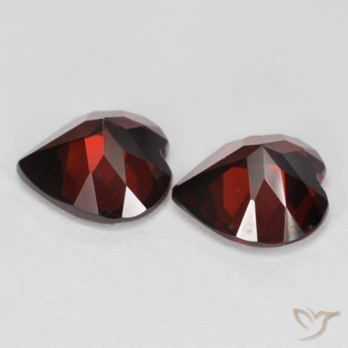 Gemas de Granate piropo Rojo oscuro natural de 3.84 ct, Corazón, VS