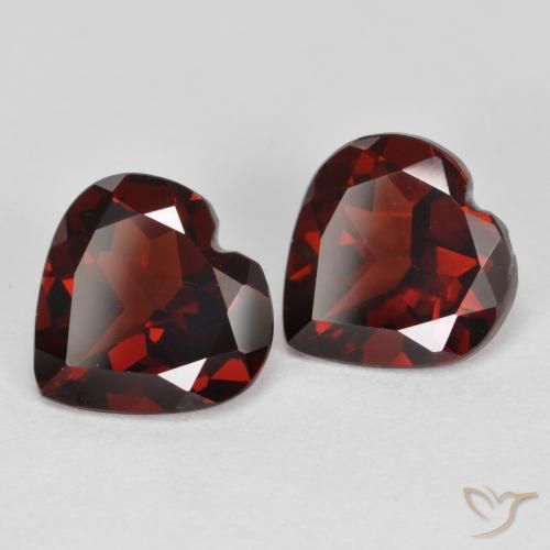 Gemas de Granate piropo Rojo oscuro natural de 3.55 ct, Corazón, VS