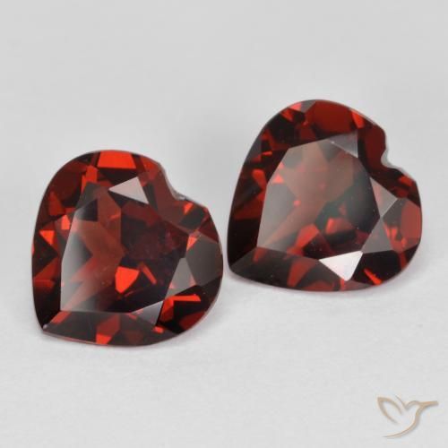 Gemas de Granate piropo Rojo oscuro natural de 3.76 ct, Corazón, VS