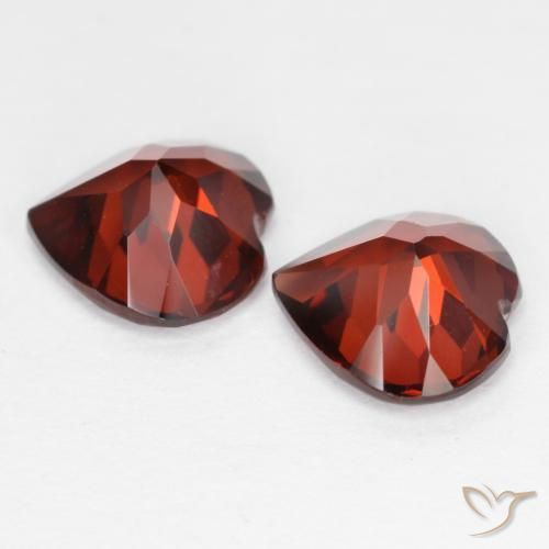 Gemas de Granate piropo Rojo medio natural de 3.69 ct, Corazón, VS