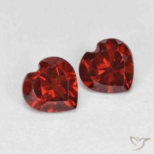 Gemas de Granate piropo Rojo sangría natural de 1.18 ct, Corazón, VVS-VS