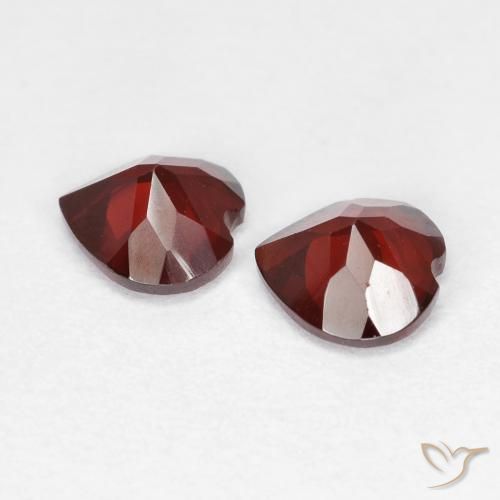 Gemas de Granate piropo Rojo sangre natural de 1.04 ct, Corazón, VVS-VS