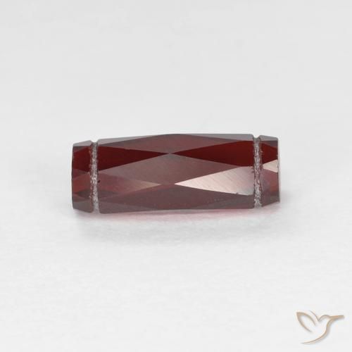 Granate piropo Rojo oscuro natural de 1.48 ct, Elegante, VS