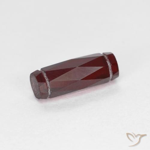 1.42ct Natural Rojo oscuro Granate piropo, Elegante, VS
