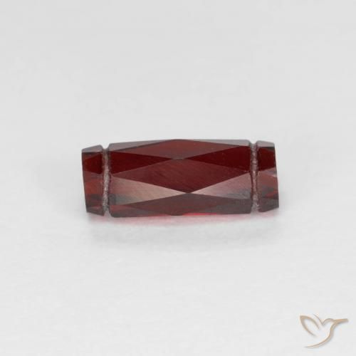 Granate piropo Rojo oscuro natural de 1.30 ct, Elegante, VS