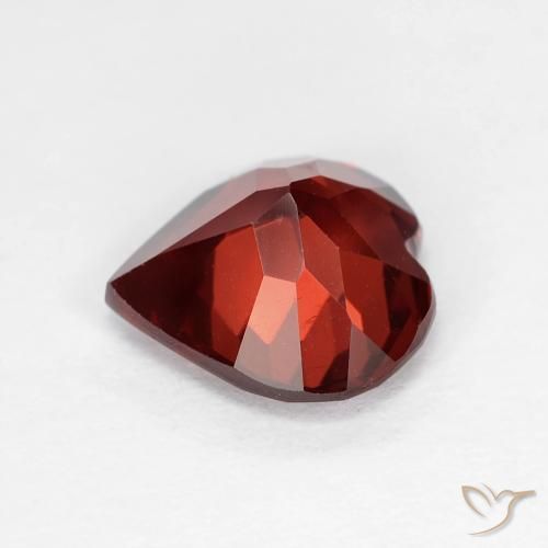 Granate piropo Rojo sangre intenso natural de 1.78 ct, Corazón, VVS