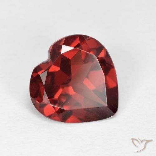 Granate piropo Rojo medio natural de 1.86 ct, Corazón, VVS