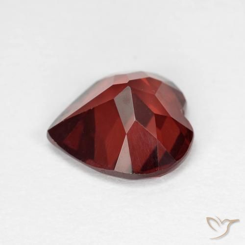 Granate piropo Rojo medio natural de 1.86 ct, Corazón, VVS
