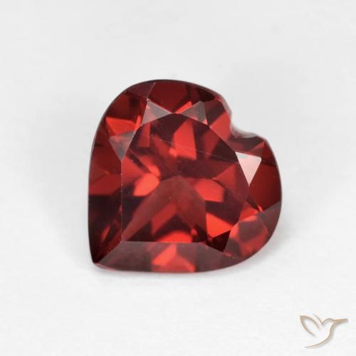 Granate Piropo Rojo medio natural de 1.83 ct, Forma de corazón, VVS