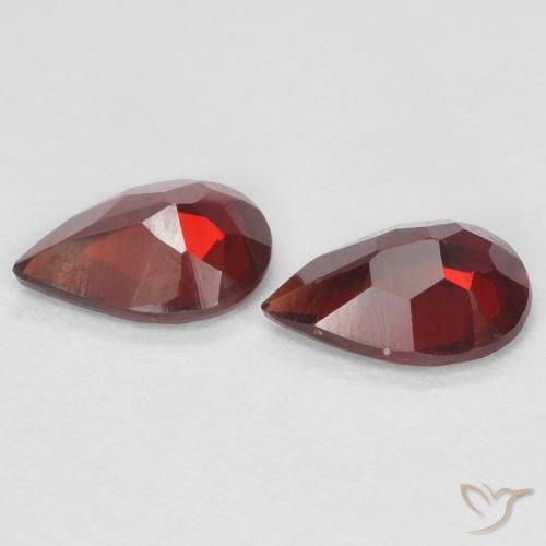Gemas de Granate piropo Rojo oscuro natural de 1.22 ct, En forma de pera, VVS-VS