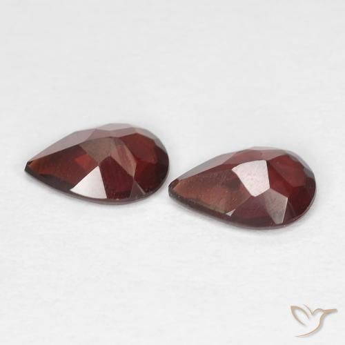 Gemas de Granate piropo Rojo sangre intenso natural de 1.27 ct, En forma de pera, VS