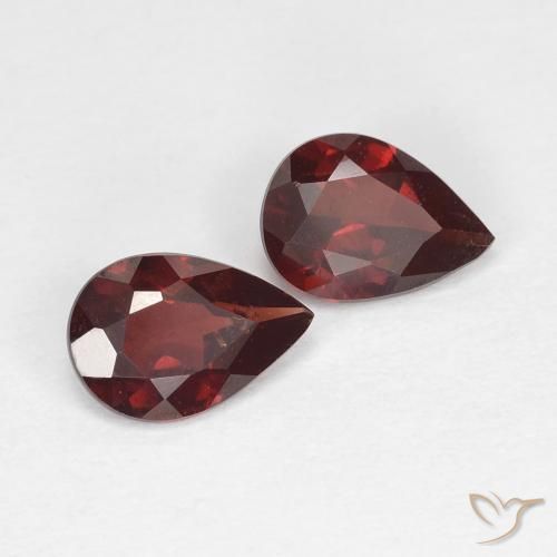 Gemas de Granate piropo Rojo sangre intenso natural de 1.42 ct, En forma de pera, VS