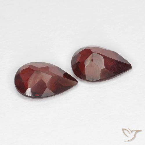 Gemas de Granate piropo Rojo sangre intenso natural de 1.42 ct, En forma de pera, VS