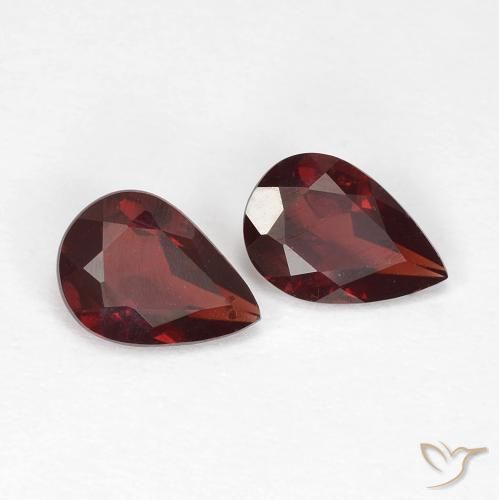 Gemas de Granate piropo Rojo oscuro natural de 1.34 ct, En forma de pera, VS