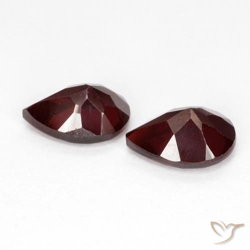 Gemas de Granate piropo Rojo oscuro natural de 1.85 ct, En forma de pera, VVS-VS