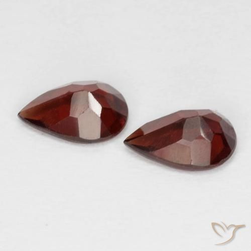 Gemas de Granate piropo Rojo oscuro natural de 1.48 ct, En forma de pera, VS