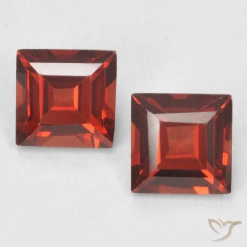 0.90ctw Natural Rojo medio Granate piropo, Cuadrado, VVS-VS